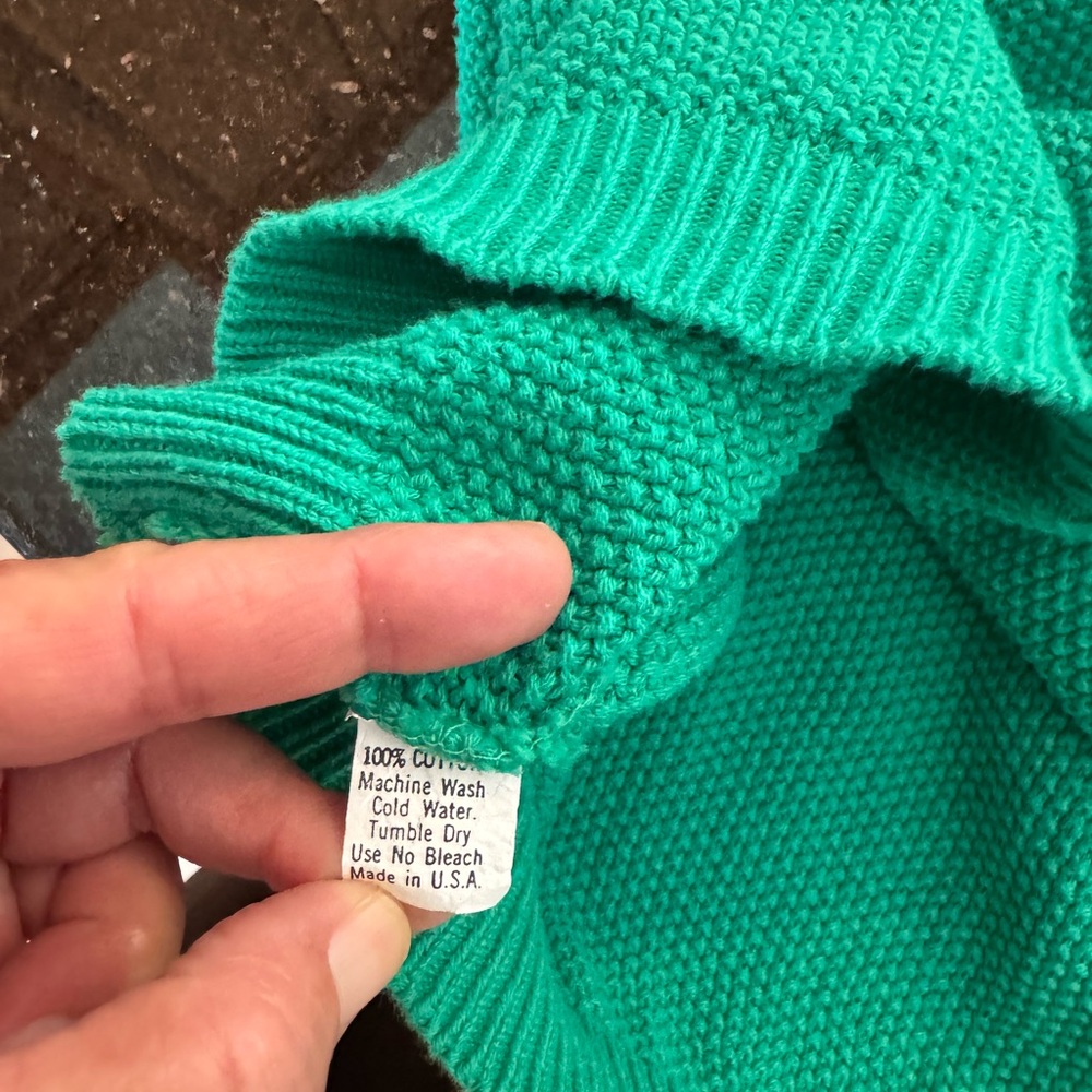 VTG! Kelly Green Capped Sleeve Sweater. Size L? - Picture 7 of 7